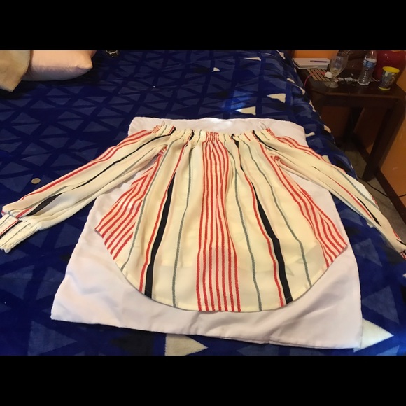 Blouse - Picture 2 of 2